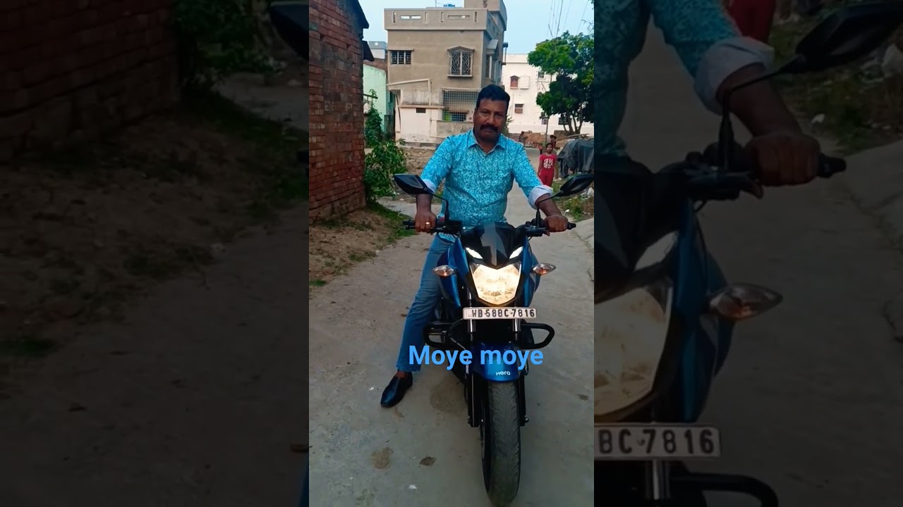 camera man Moye Moye. 