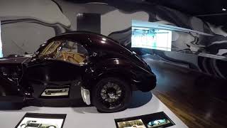 Bugatti 57SC (1938) за $40 млн и Bentley R-Type Continental (1952)
