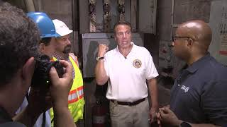 Governor Cuomo Tours the New York City Subway