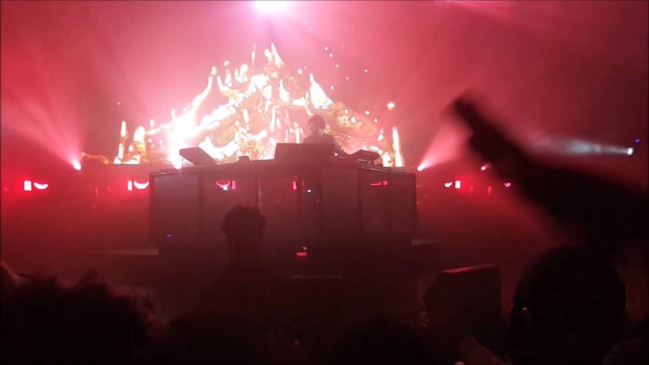 Smoke & Retribution ft Vince Staples & Kučka Live at Orlando - YouTube