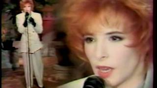 Video thumbnail of "Mylène Farmer Allan Fête comme chez vous Antenne 2 05 mai 1988"