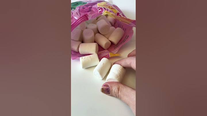 Проверяю лайфхак с ГИГАНТСКИМ МАРШМЭЛЛОУ в микроволновке ☁️🍓