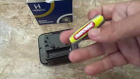 Qual é a onomatopeia de um relógio despertador?