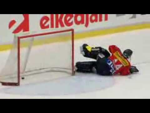 Linus Omark  AMAZING penalty shot - Sweden vs Schweiz 2009