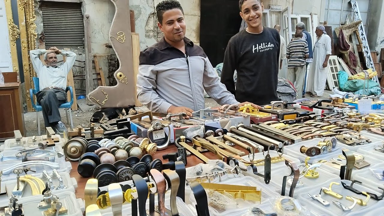 من  اول 5جنيه فقط🔥مفصلات واقفال وعين سحرية ومقابض وكوالين وأكسسوارات ابواب وكل ما يخص تشطيب الشقة 