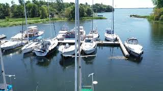 Drone 1982 Niagara 31
