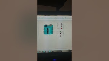 Simular un semáforo doble en proteus.