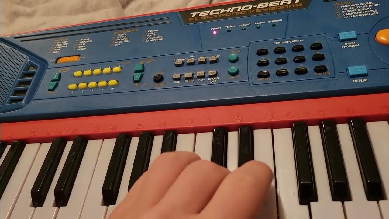 reviewing the techno beat electronic keyboard - YouTube