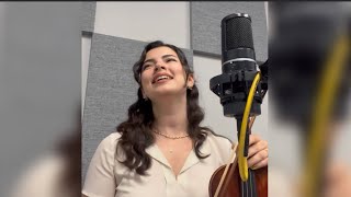 Yeliz Köşker - Gönlüm Düşüyor Çırpınarak