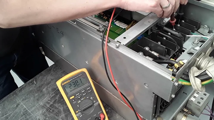 CO20120030 MARCA: SIEMENS TIPO: 6SE6440-2UC32-2EA1