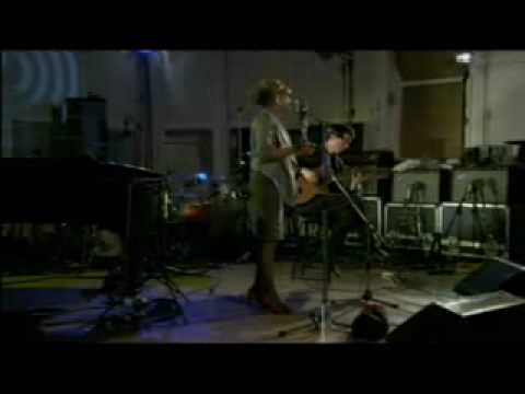 MELODY GARDOT - BECAUSE - (Live Abbey Road 2009)