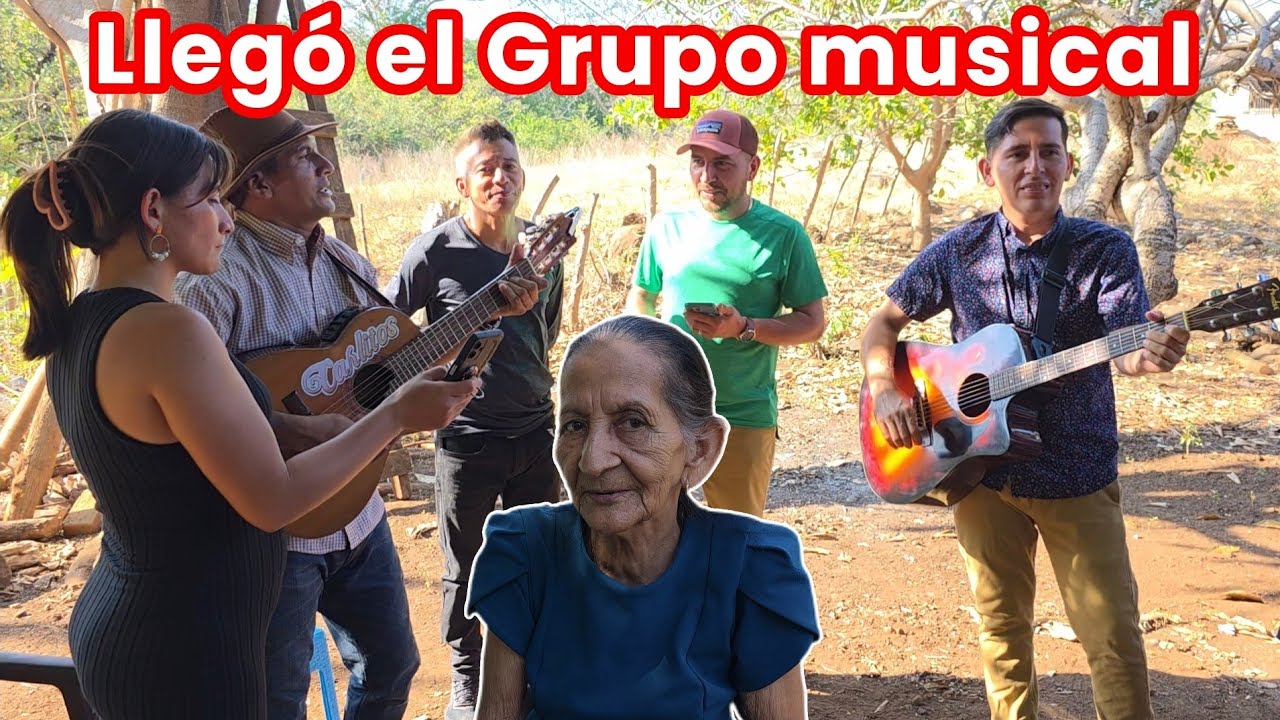 Volvieron los Músicos a Serenatear a mi Mamá 