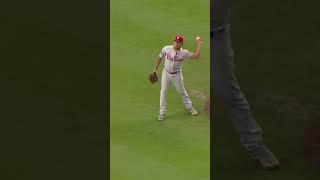 Ranger Suarez was so slick with it on this stop for Phillies 💯💯💯 screenshot 5