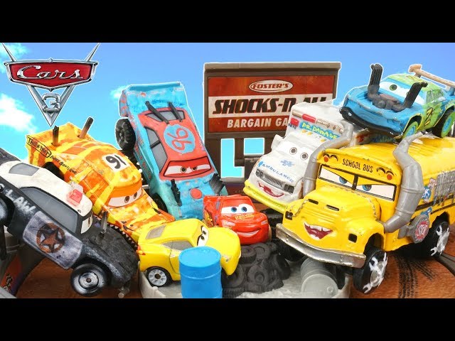 Disney Pixar Cars 3 Demo Derby Smash and Crash Stunt Track Set Novelty  Character Playsets