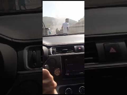 اشتعال فان للركاب بعد نفق شكا باتجاه بيروت