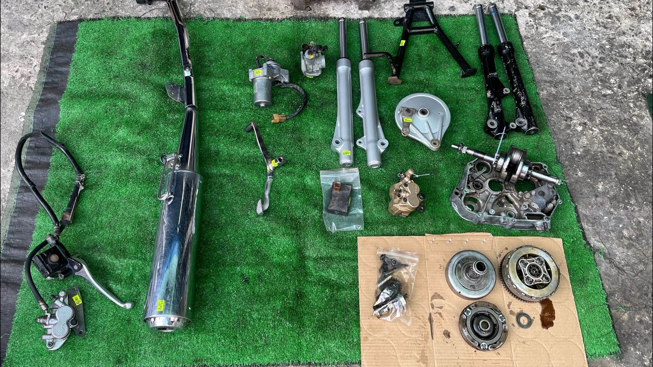 Bô theo xe.Nòi zin.Bình xăng Future 1 đẹp.