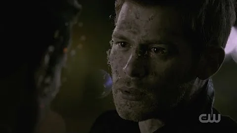 O que acontece com Caroline em Diário de um Vampiro?