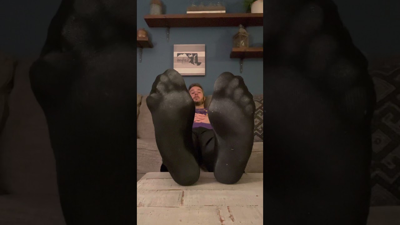 Master Nick’s Stinky Feet. You Miss Me? - YouTube