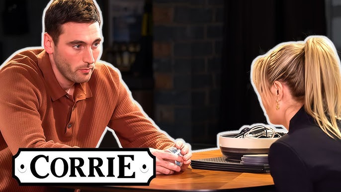 Kit Breaks Up With Sarah! | Coronation Street - YouTube