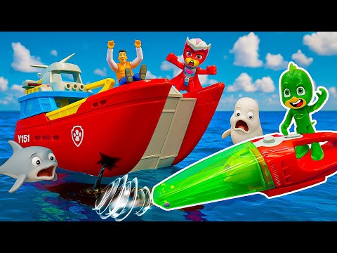 A rescue mission at sea: PJ Masks toys are coming to help! 🌊🦸‍♂️