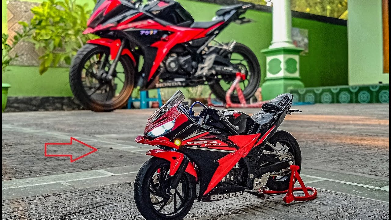 MINIATUR CBR150R FACELIFT 