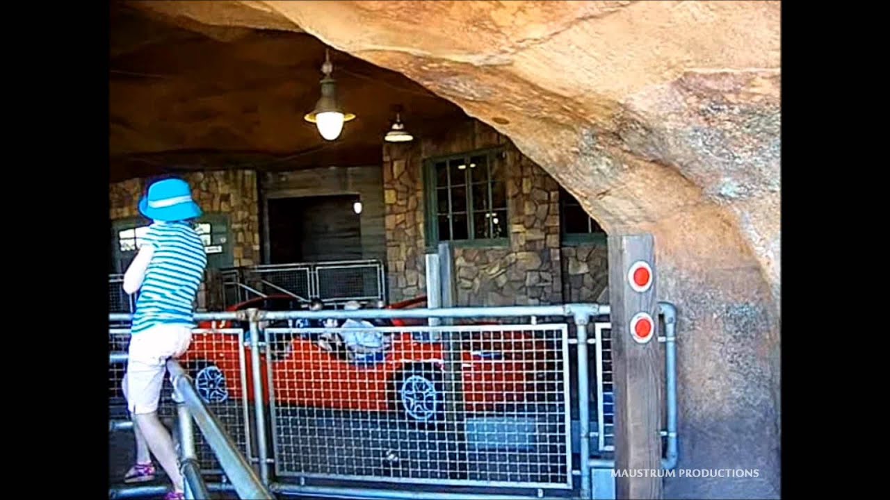 DCA - Radiator Springs - Complete Line - Ride Experience Fast Pass - POV