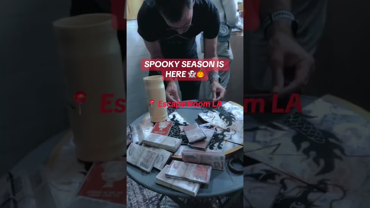 TRY AN ESCAPE ROOM WITH YOUR FRIENDS