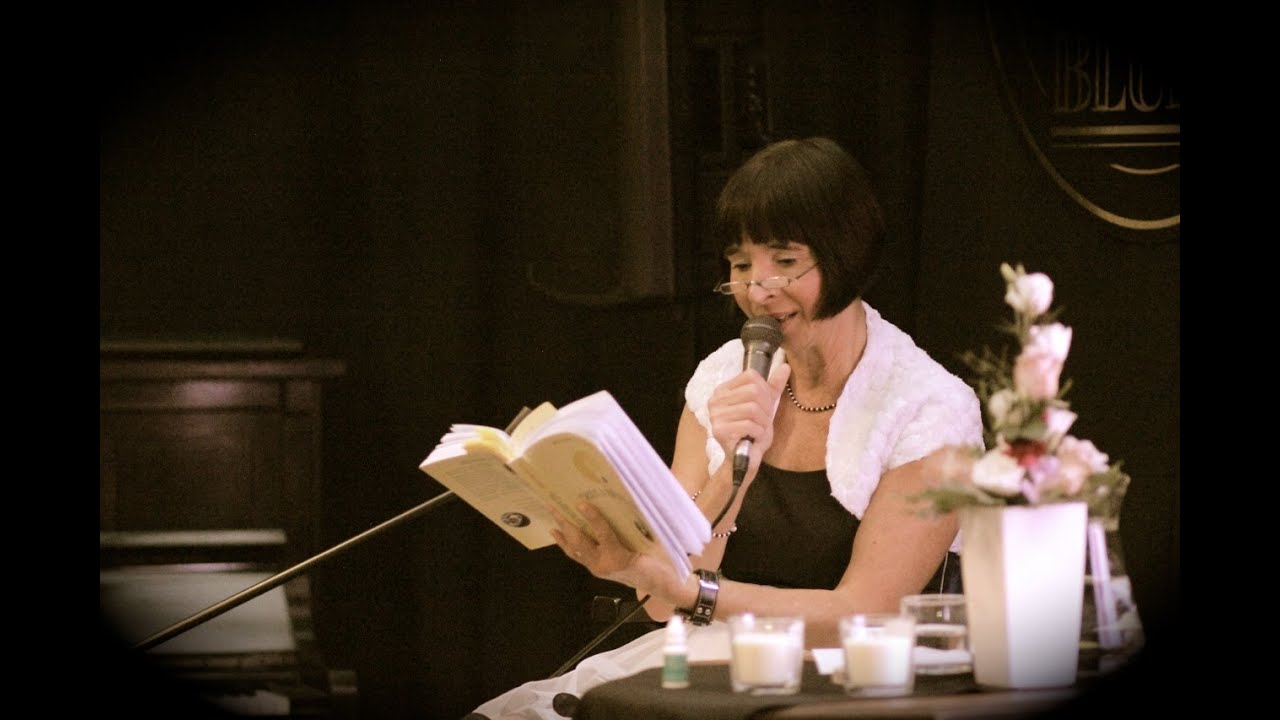 Molnár Éva Zsófia könyvbemutatója: "Kiút a korlátok közül" címmel, 2014. nov. 29. Budapest