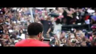 Drake Comes On Stage With Pusha T & 2 Chainz At Howard University Homecoming