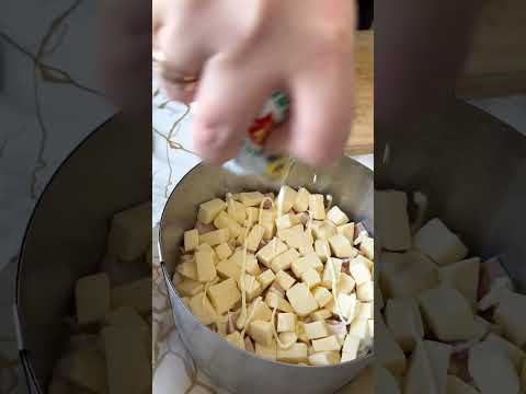 Хрустящий салат с курицей и ананасом #рецепты #youtubeshorts #asmr #кулинария #салат #курица