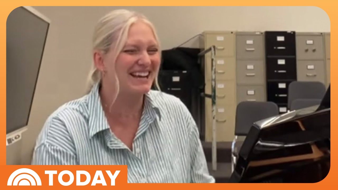 Y•*¨*•.¸♬︎ Choir Students Write Song Using 6-7 and Other Slang Terms - YouTube