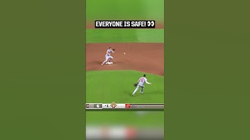 The Guardians are wreaking havoc on the basepaths! 😤