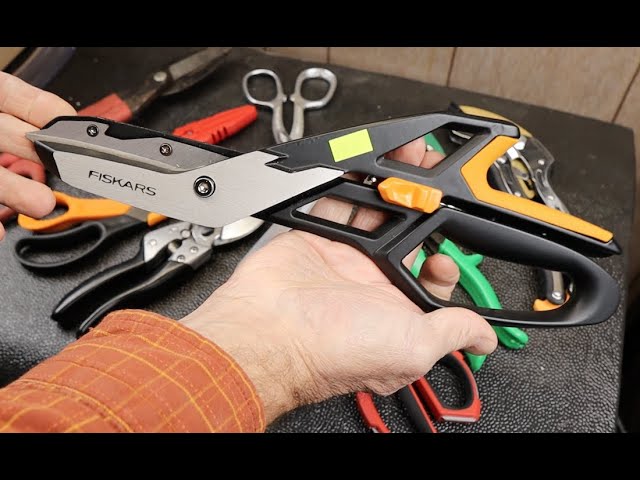 Fiskars PRO PowerArc Easy Action Aluminum Tin Snips: Super-Sized Scissors  for big and little tasks. 