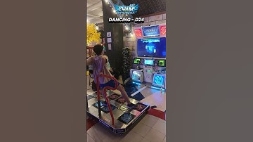 WHAT IN THE WORLD THIS STEP ?? 🕺 Dancing D24 #shorts #pumpitup #arcade #piu #running #osu #doin