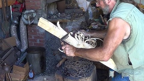 Blacksmithing - First Attempt At A Draw Knife