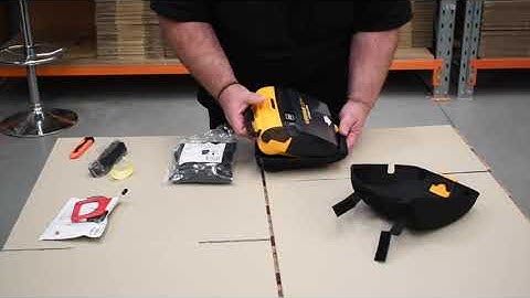 Assembling the LIFEPAK CR PLUS defibrillator