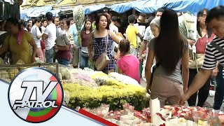 Ilang puwesto sa Dangwa nagsara muna dahil sa tumal ng benta | TV Patrol