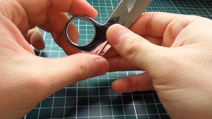 Guide to Buying the Perfect Thread Snips