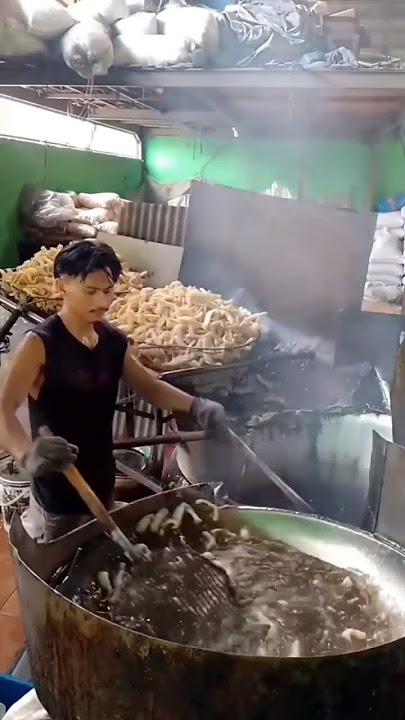 Rambak adalah kerupuk kulit sapi yang Lezat.#fyp #shorts #shortsvideo #shortvideo #trendingshorts