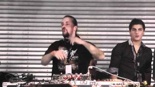 Cut A. Kaos shows some nice tricks with Traktor and Pioneer Mixer