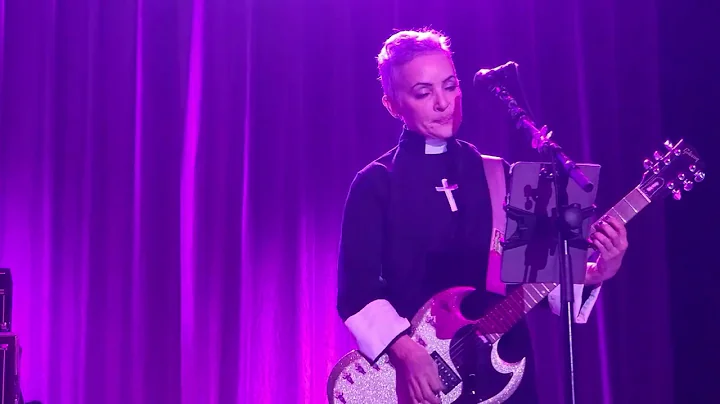 The Go-Go's - "Our Lips Are Sealed" (Live - March ...