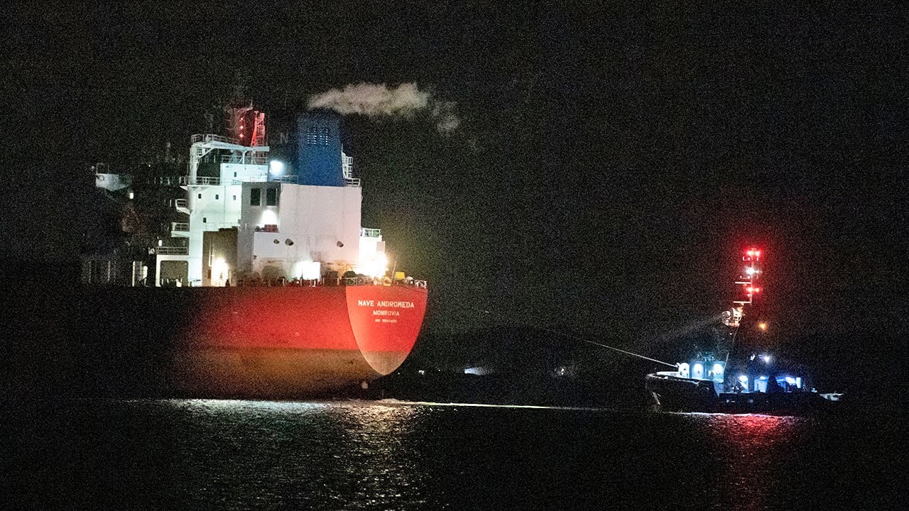 Isle of Wight tanker: Special Forces take control of ship after ...