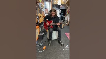 Thumbnail of Snowblind by Black Sabbath through ZVEX Distortion