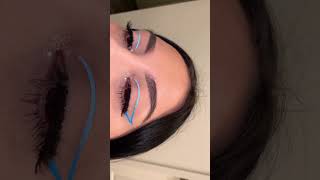 Perfect Eyeliner Look with NYX Cosmetics Vivid Brights #nyxcosmetics #graphicliner Perfect Eyeliner Look with NYX Cosmetics Vivid Brights #nyxcosmetics #graphicliner