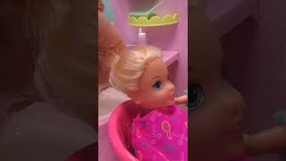 Elsa and Anna - Rapunzel - hair salon