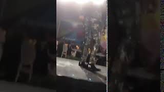 لحظة سقوط محمد رمضان على الأرض في مهرجان ضيافة في دبي