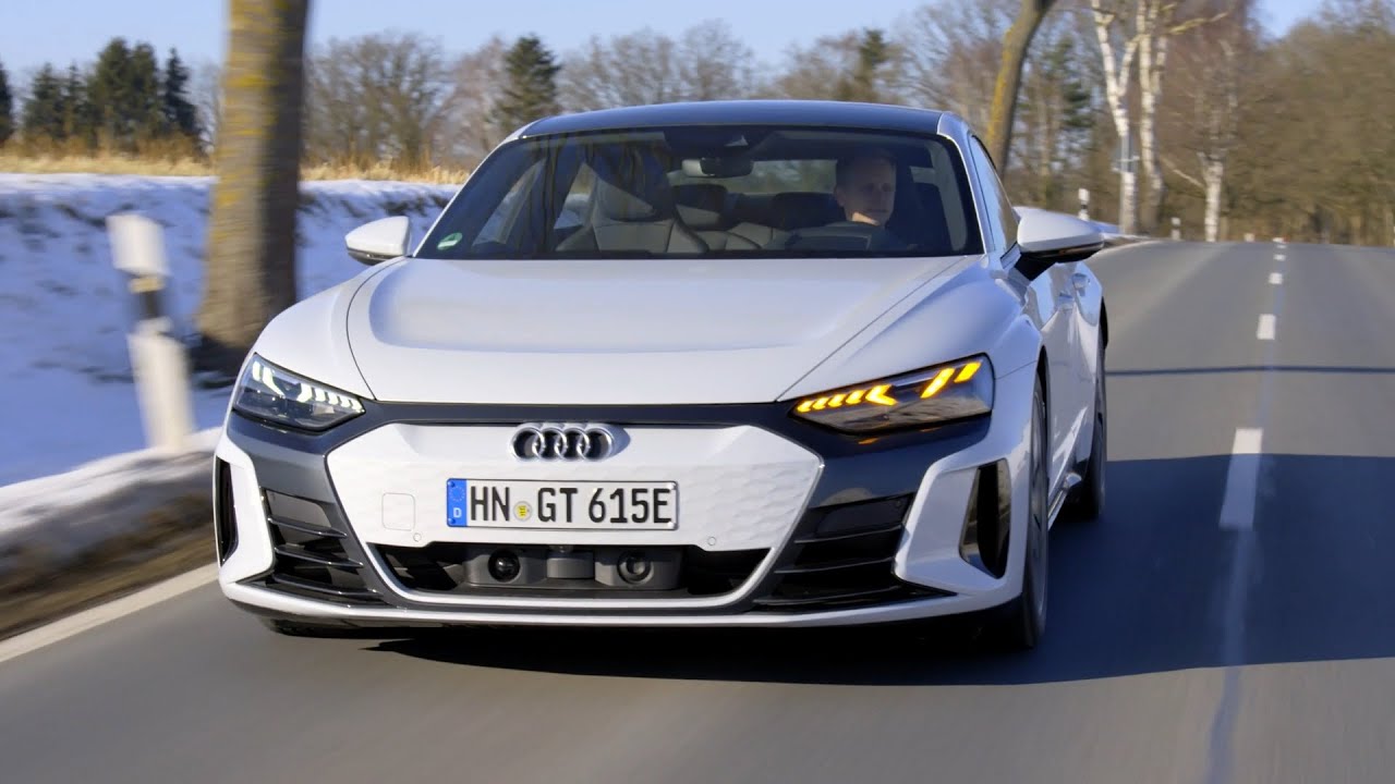 Suzuka grey audi