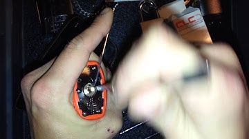 Commando iChange lock picked (raked)