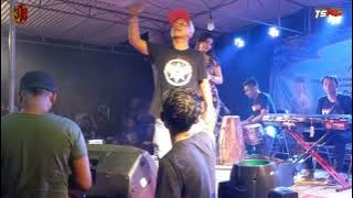 satru 2 rindi antika ratu goyang basah jogja, banjir sawer goyangan sampai kelihatan