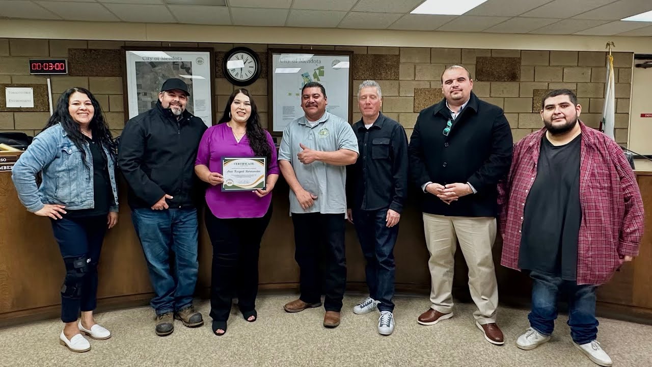 Recibiendo Reconocimiento De La Ciudad De Mendota, California! YouTube